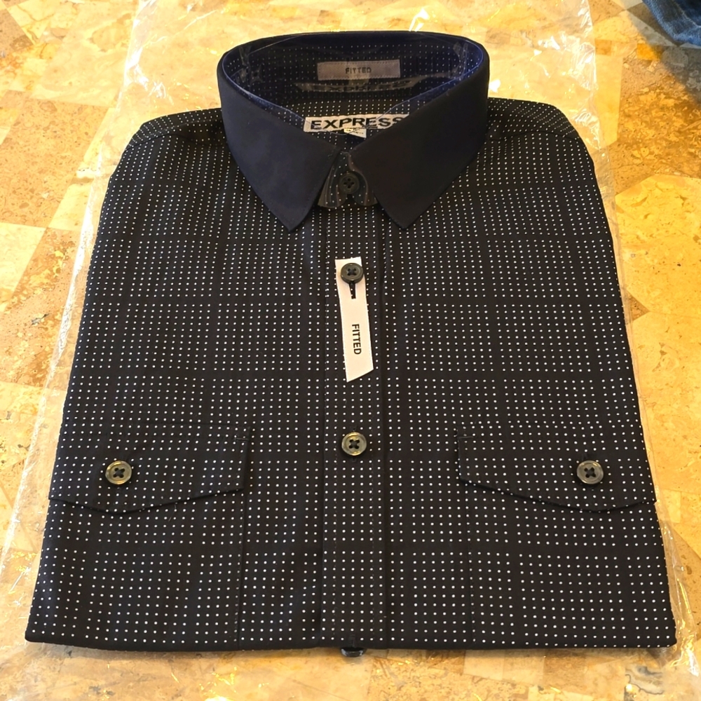 Express Button Up black with white dots, sz S